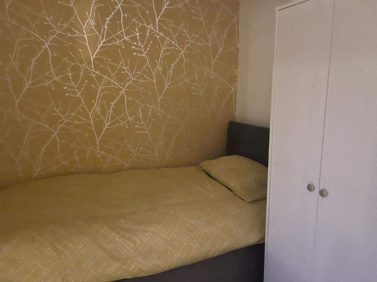 Lakeside View 2 Bedroom House Бирмингам Екстериор снимка